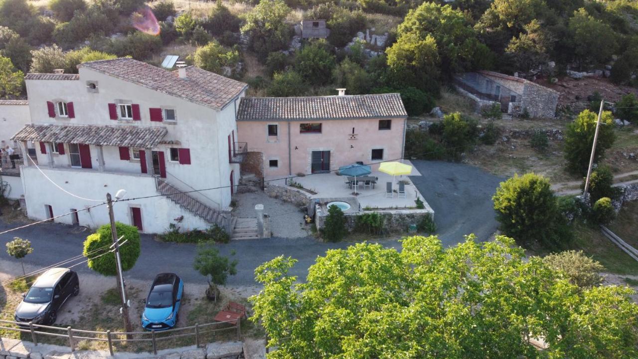 Gite De Gazelle Chambres D'Hote La Vacquerie-et-Saint-Martin-de-Castries Eksteriør bilde